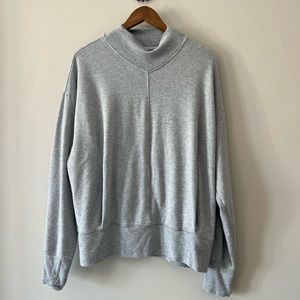 Athleta Women’s Gray Oversized Pullover Size Large